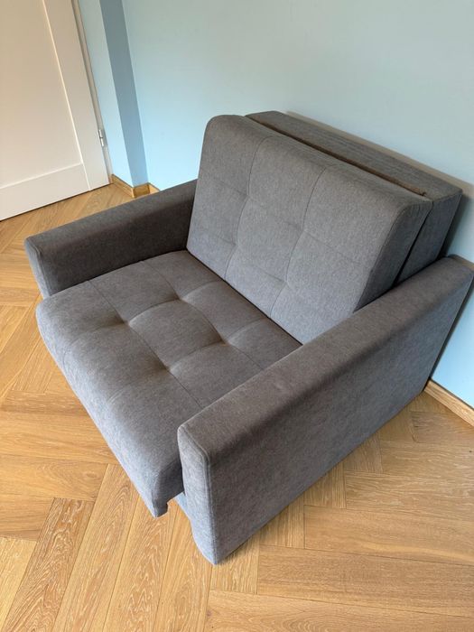 Fotel rozkładany z funkcją spania – Agata Meble – stan idealny