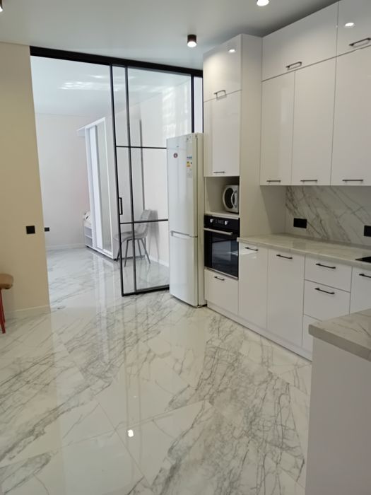 Сучасна квартира подобово