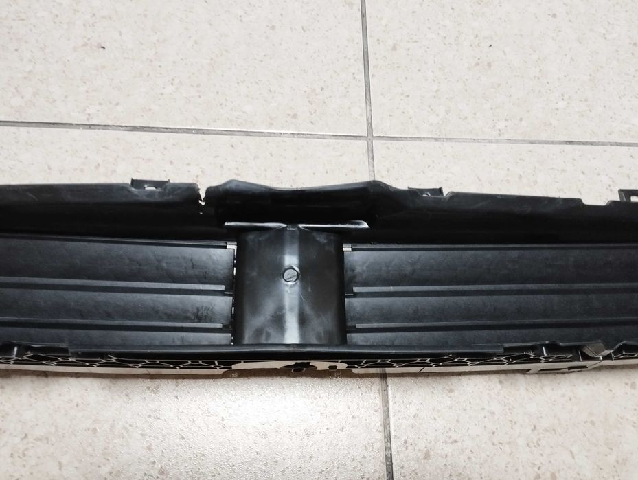 BMW G30 нижні жалюзі воздуховод радіатора 51137497285 до рестайлінг 51749464208