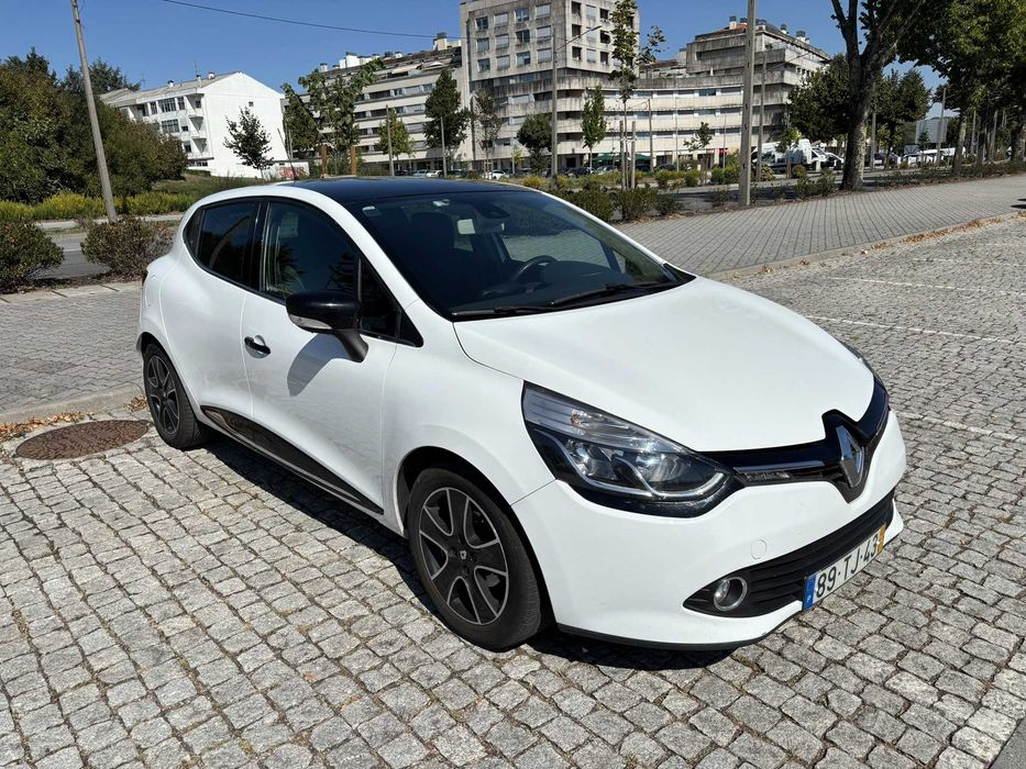 Renault Clio 1.5 dCi 90 cv | 2013 — fotografia 2