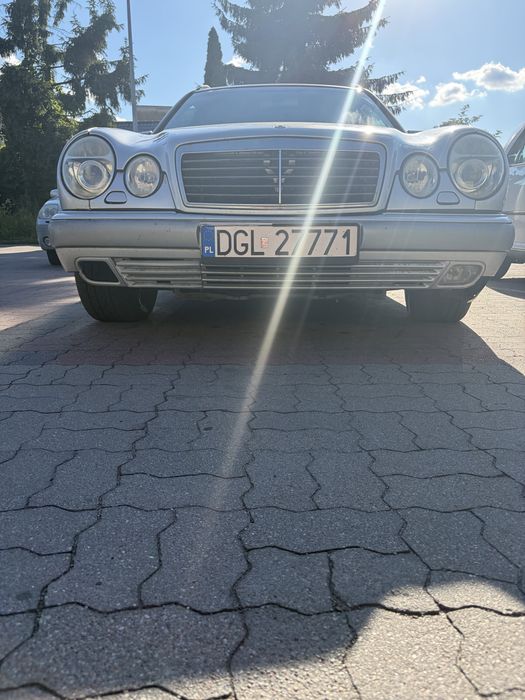 Mercedes benz w210