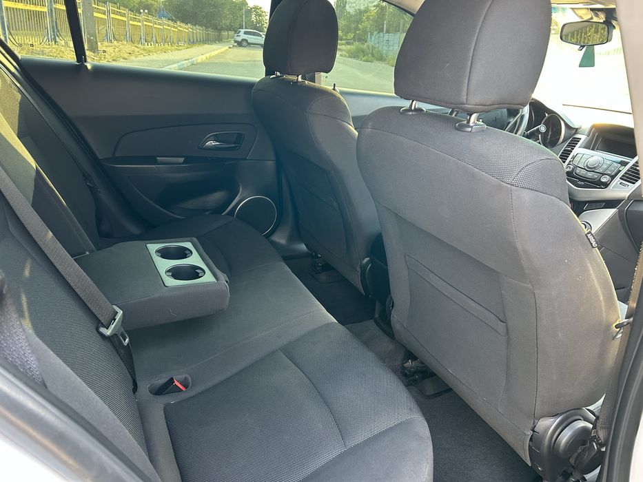 Продам Chevrolet Cruze