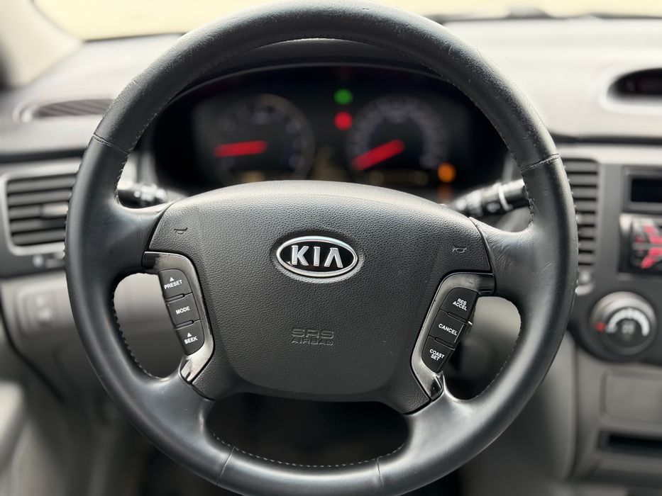 Kia Magentis 2.7 Автомат один власник  з салону
