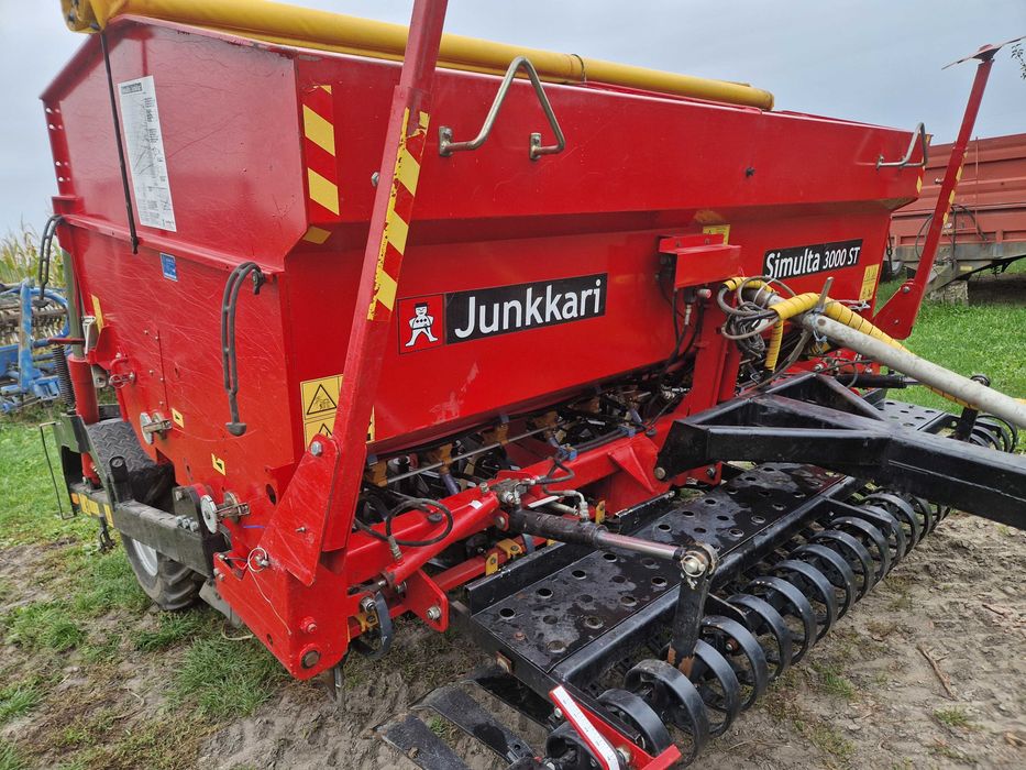 Siewnik Junkkari Simulta 3000 ST AgroMasz Väderstad