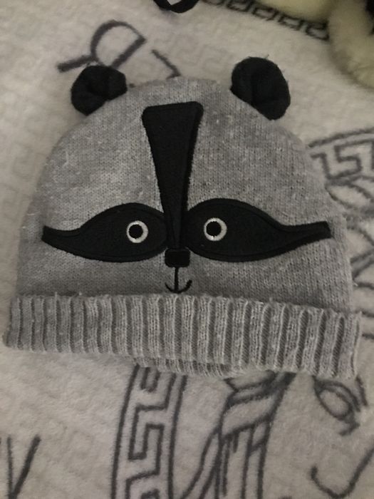 Зимние шапки-1год, деми.