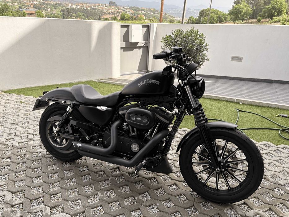Harley-Davidson Sportster 883 Iron