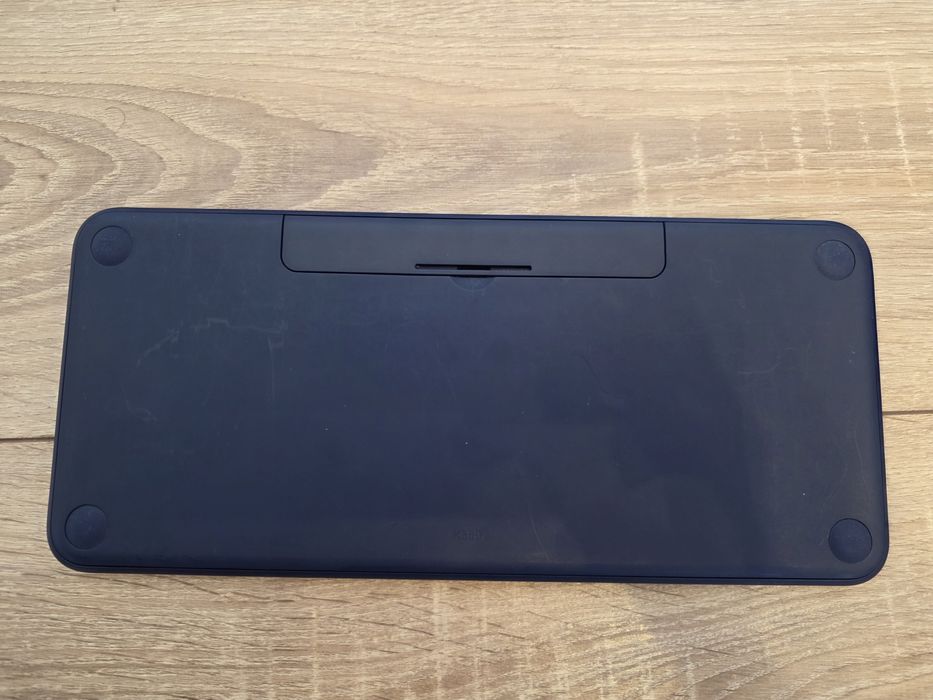 Logitech bezprzewodowa myszka i klawiatura do MacBooka