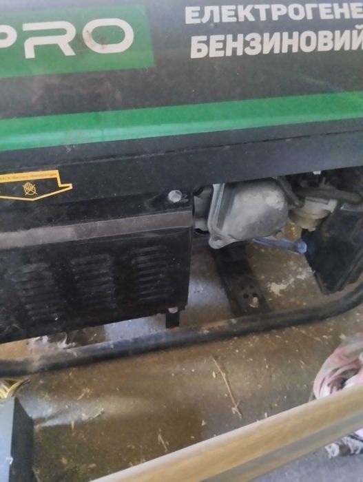 Генератор бензиновий