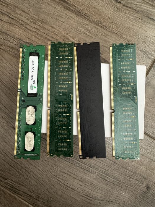 Оперативна память 16gb 4x4 DDR 3 1600