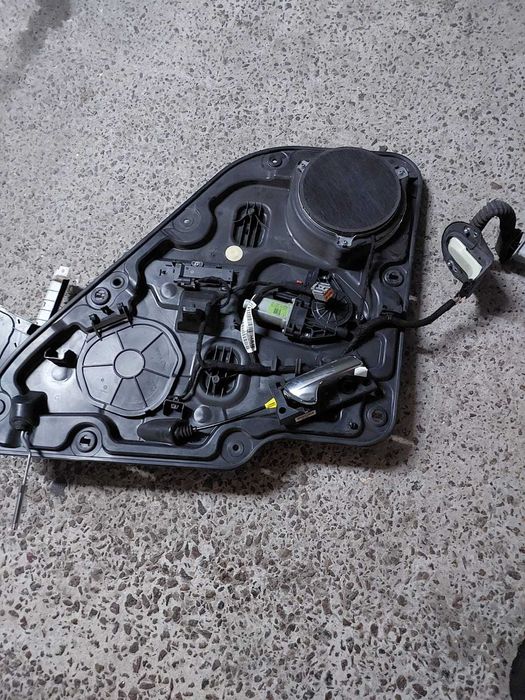 Вкладиш карти в зборі на Jeep Grand Cherokee WK2. Переднiй та задній.