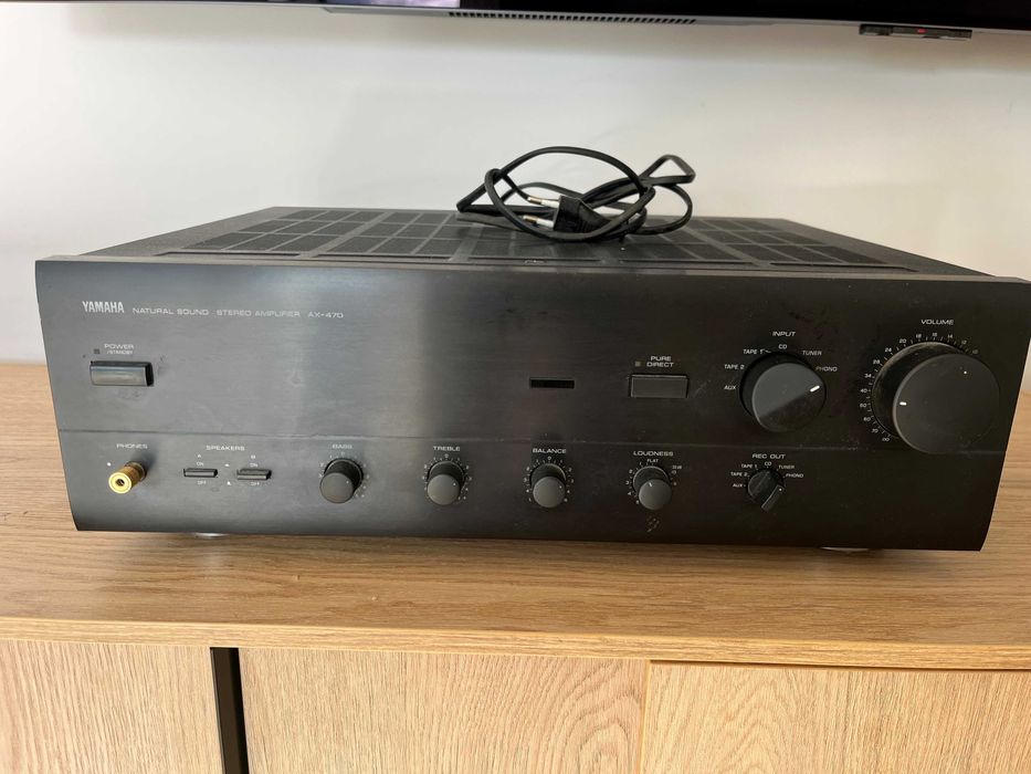 Wzmacniacz, tuner i CD Yamaha.