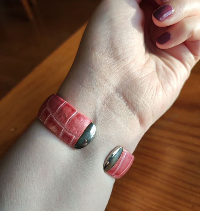 Relógio Rosa com Brilhantes