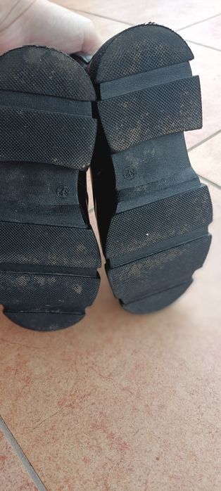 Черевички з натуральної шкіри для дівчинки 32 розмір.