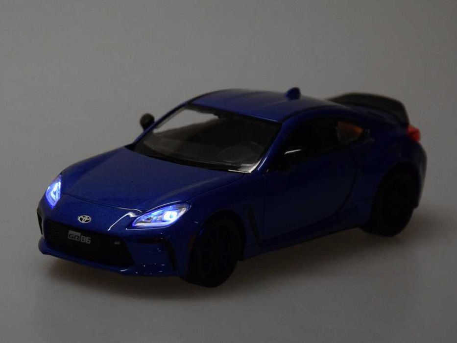 Toyota GR86 Auto Metalowe 1:28 Otwierane Drzwi Pull Back