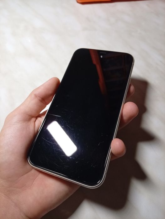 iPhone 11 64GB все рідне