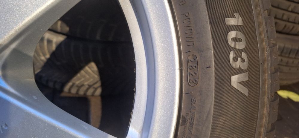 Zimowe koła VW Tiguan 235x55x17