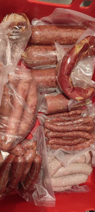 BOX paczka swojskich wędlin Kiełbasa szynka boczek 2,8kg paczka gratis