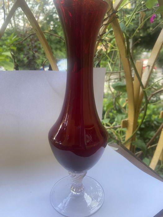 Flakonik retro ruby red