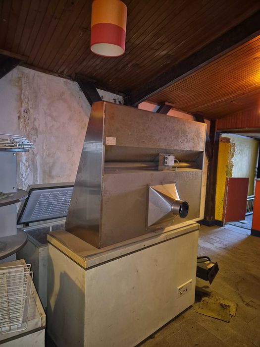 Estante Inox 4 prateleiras - Bancada inox com gaveta e prateleira - Armario inox com 2 portas e prateleira - Hotte Coifa Inox com motor de extração