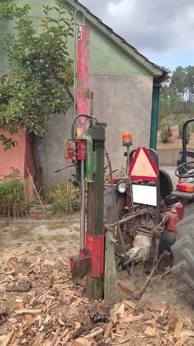 Rachador de lenha hidraulico