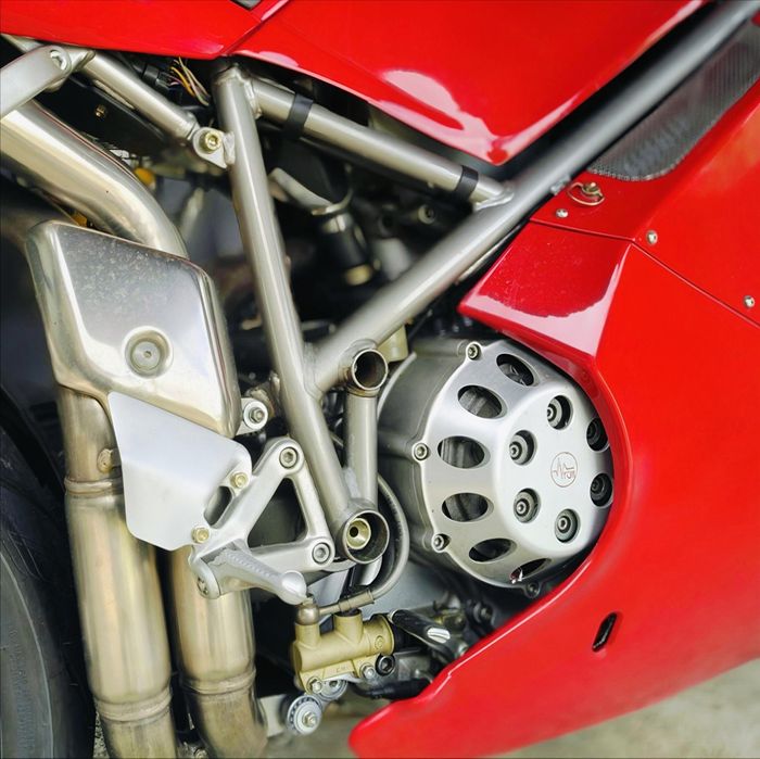 Ducati 748 biposto