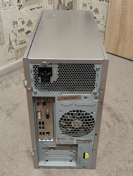 PC Intel i7 | PC AMD Athlon II X2