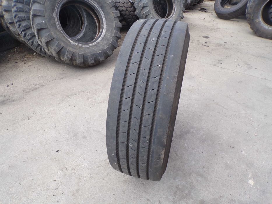 Opona 285/70R19.5 SEMPERIT RUNNER F2 (590 netto)