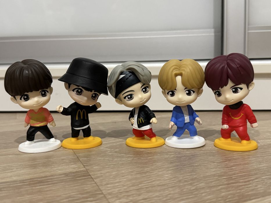 Фигурки BTS из McDonalds: 200 грн. - Фигурки персонажей Днепр на Olx