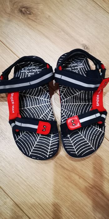 Sandálias spider tamanho 27/28