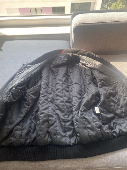 Blusão bomber em pele preto