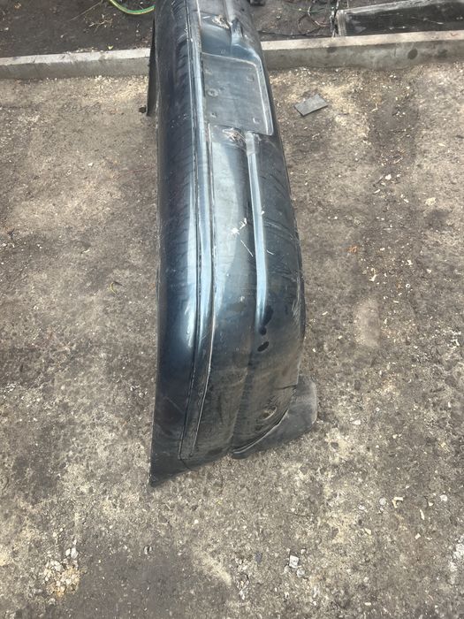 Задний бампер Додж страсус dodge stratus 95год