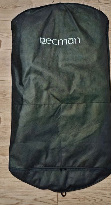 Granatowy garnitur Recman