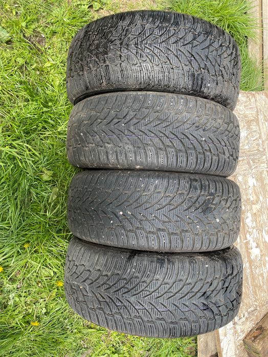 Opony zimowe 235/50  R 18