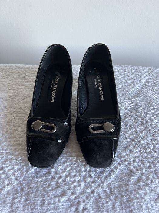 Sapatos de senhora pretos