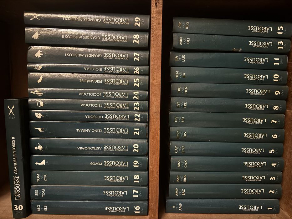 Enciclopédia Larousse