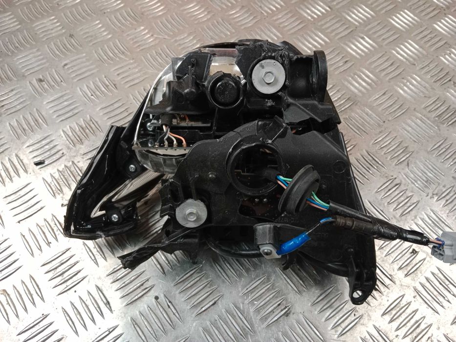 Honda CB 750 Hornet Lampa Przód Przednia Reflektor Przedni  23+