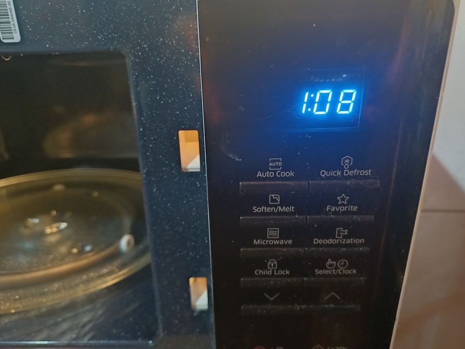 Microondas Samsung 23l em cerâmica