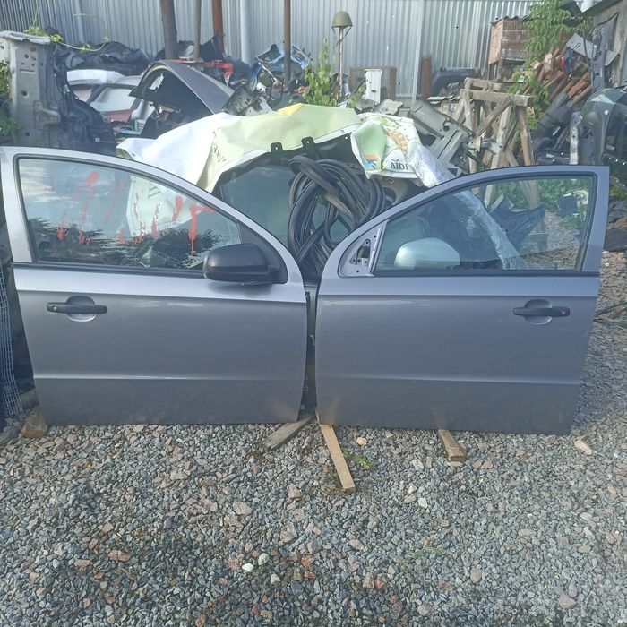 Двері R L перед Шевроле авео т250 Chevrolet Aveo