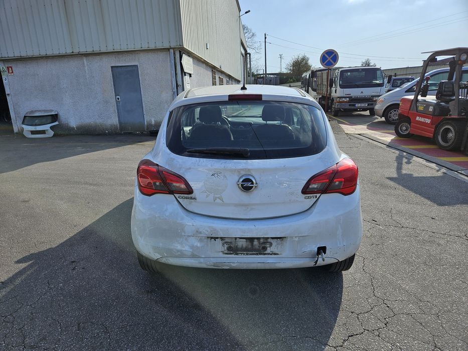 Opel Corsa E 1.3 CDTi de 2016 para peças
