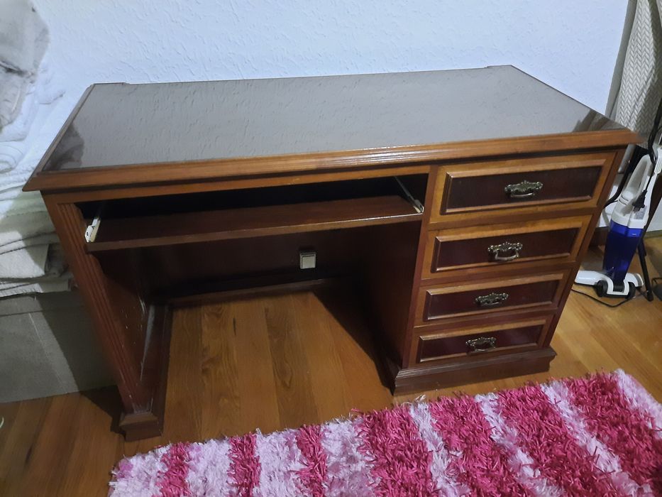 Móveis de entrada, secretarias, baús, etc