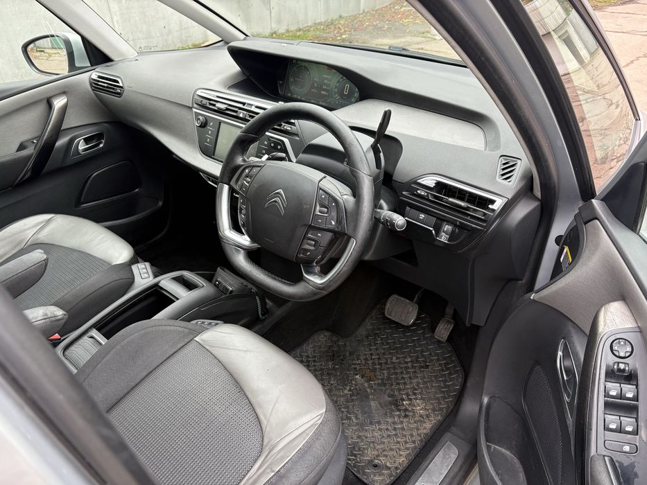 Житомир Citroen grand c4 Picasso Exclusive 1.6д автомат праве кермо