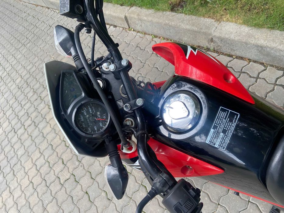Продам Honda XR 150 L - 2015 гв