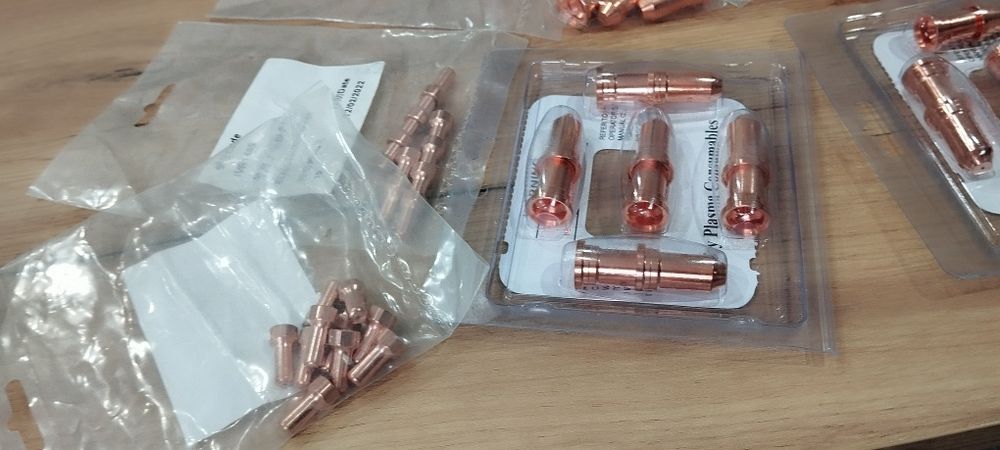 Końcówki prądowe nowe