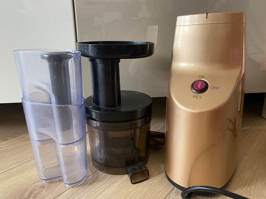 Wyciskarka wolnoobrotowa Redmond