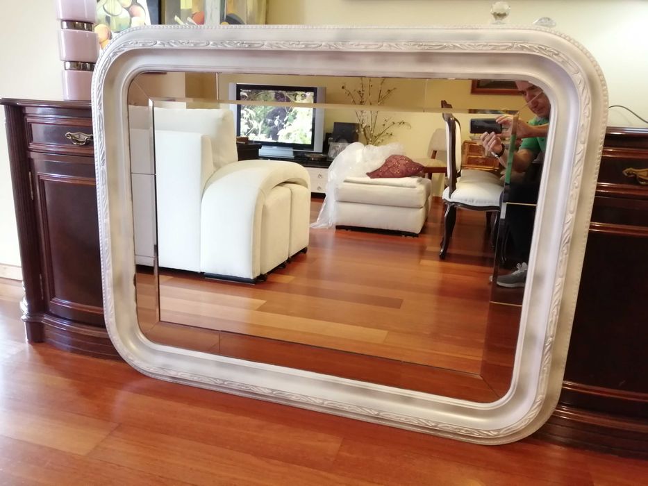 ESPELHO com moldura 1,375 X 1,070 m