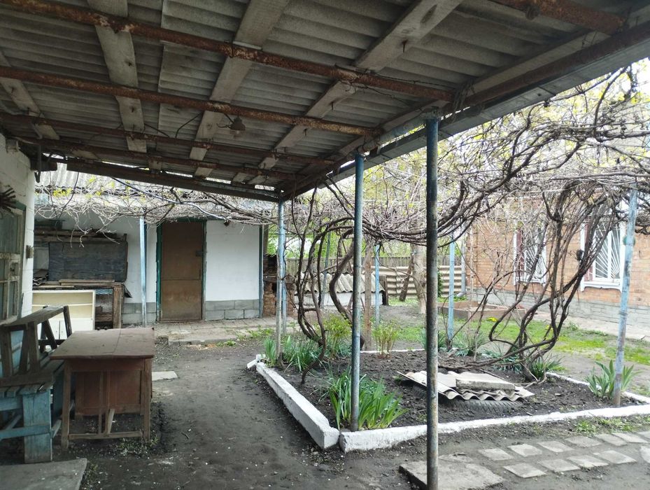 Продається будинок у смт.Сахновщина-5 хвилин до центру!