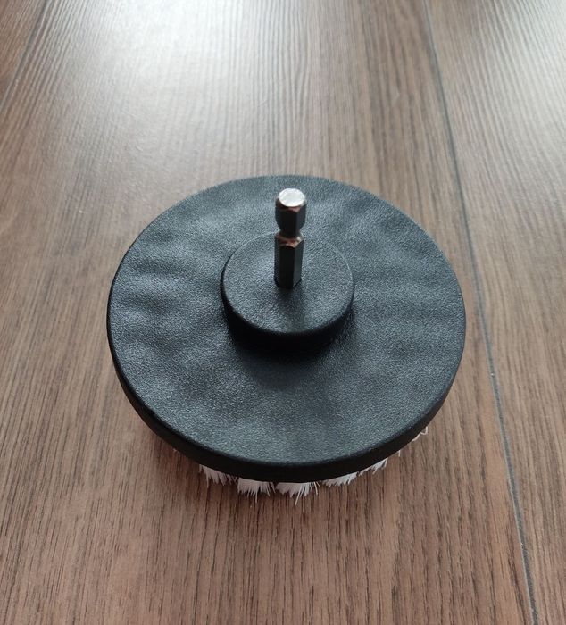 Щётка насадка для чистки на шуруповерт