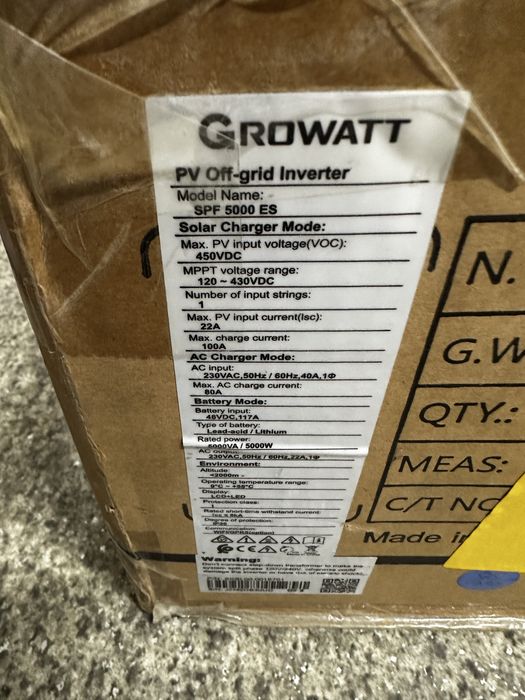 Гібридний сонячний інвертор GROWATT SPF-5000-ES Новий