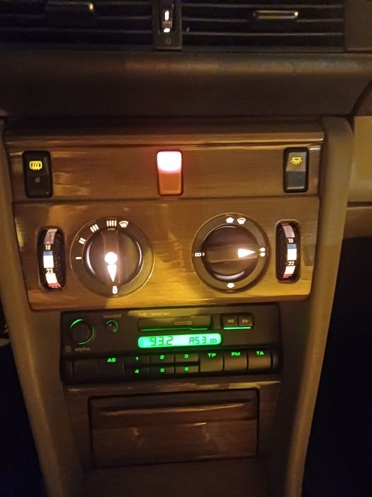 Mercedes Benz  250 D