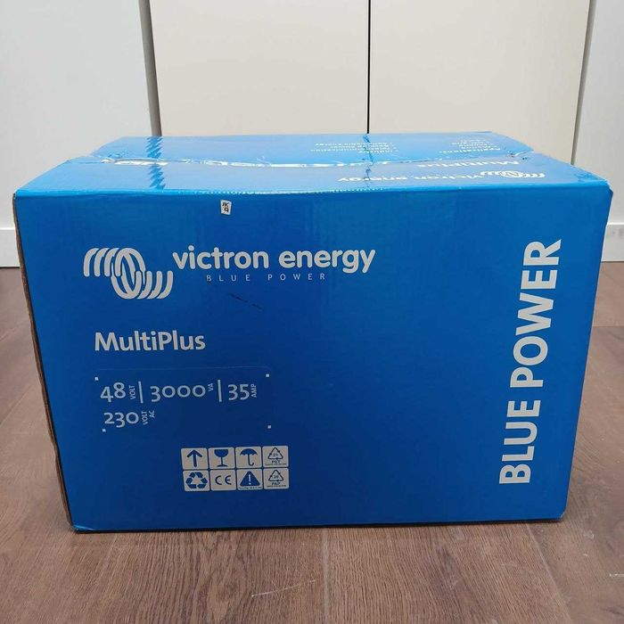 Гібридний інвертор Victron Energy Quattro 48/8000/110-100/100